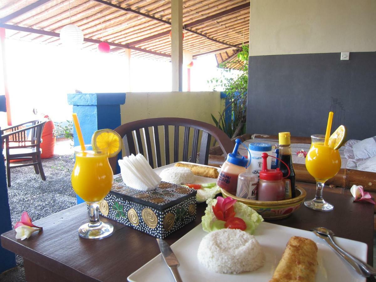 Waenis Sunset View Hotel And Restaurant, Amed, Bali Exterior photo