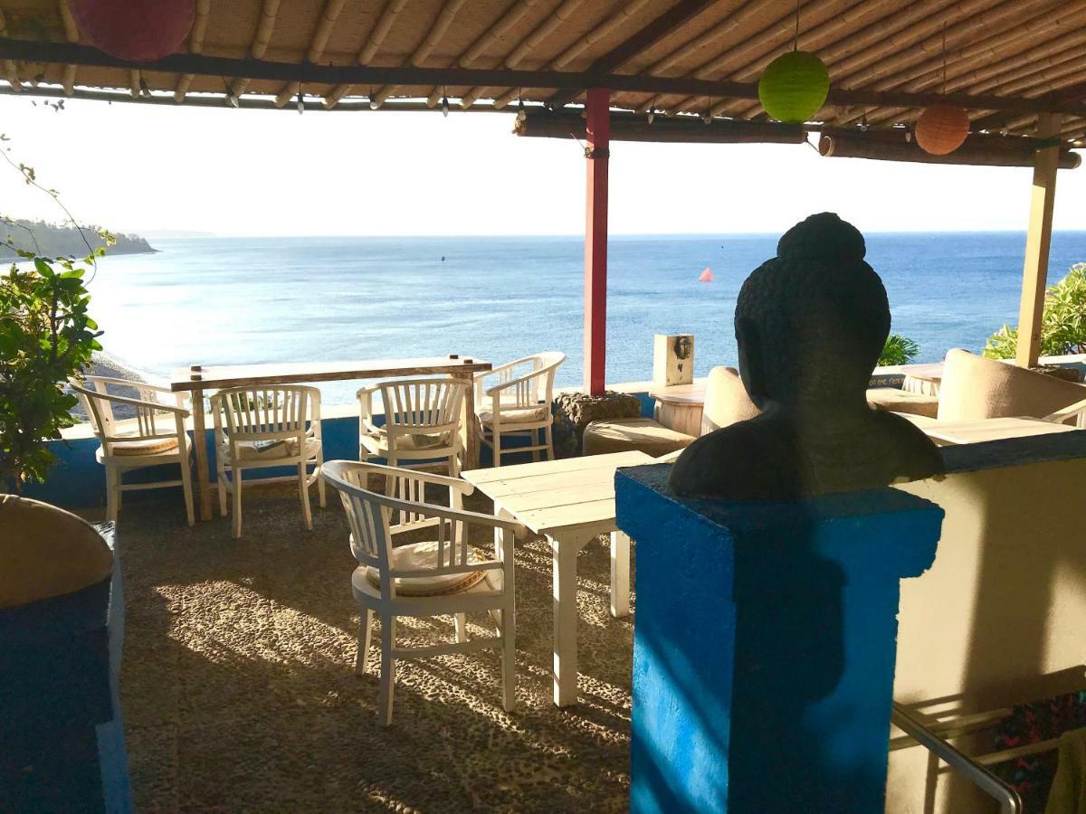 Waenis Sunset View Hotel And Restaurant, Amed, Bali Exterior photo